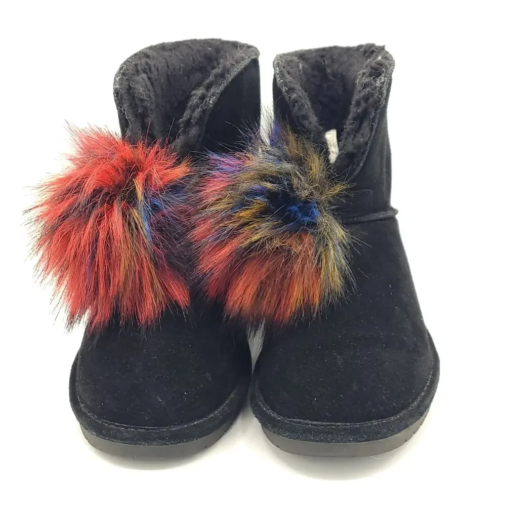 BEARPAW boots Libby Suede Sheepskin wool Black Multicolor Pom Size 9